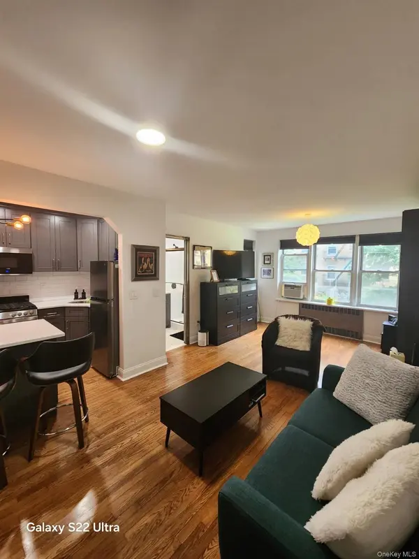 35-21 79st #1L, Jackson Heights, NY 11372