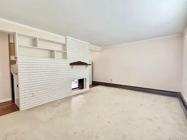 471 Division, Hicksville, NY 11801
