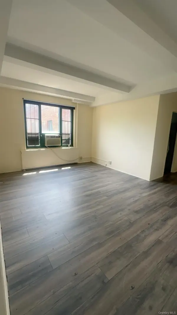 1530 Archer RD #7H, Bronx, NY 10462