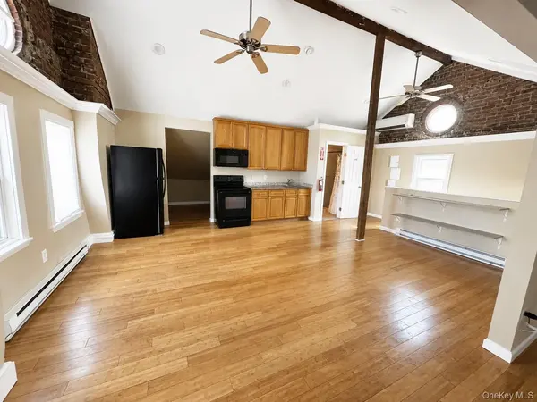 9 S Clinton ST #3, Poughkeepsie, NY 12601