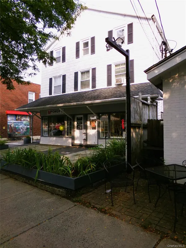 7484 S Broadway, Red Hook, NY 12571