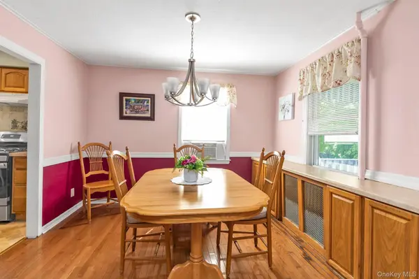 265 Schenck AVE, Great Neck, NY 11021