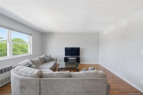 59-17 Kissena BLVD #3FL, Flushing, NY 11355