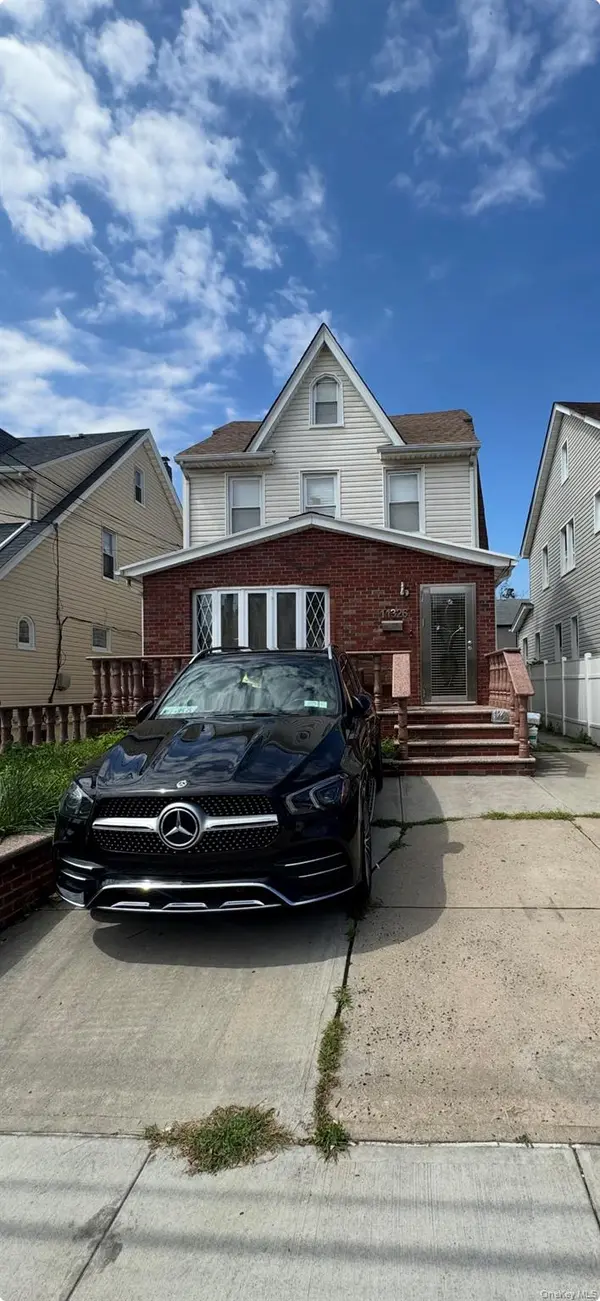 11326 202nd ST, Saint Albans, NY 11412