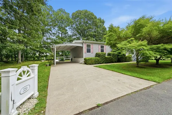 638 Fresh Pond AVE #320, Calverton, NY 11933