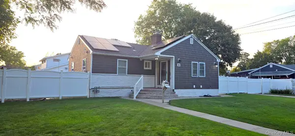 86 Washington AVE, Brentwood, NY 11717