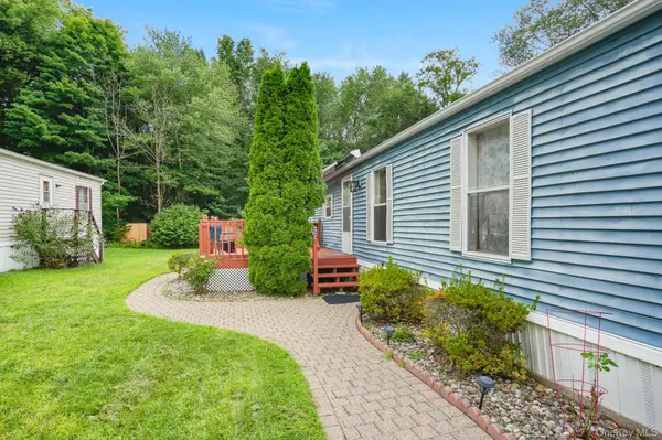 37 Feller RD, Poughkeepsie, NY 12603