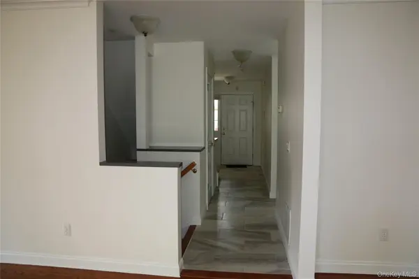 140 Winding Ridge RD #140, White Plains, NY 10603