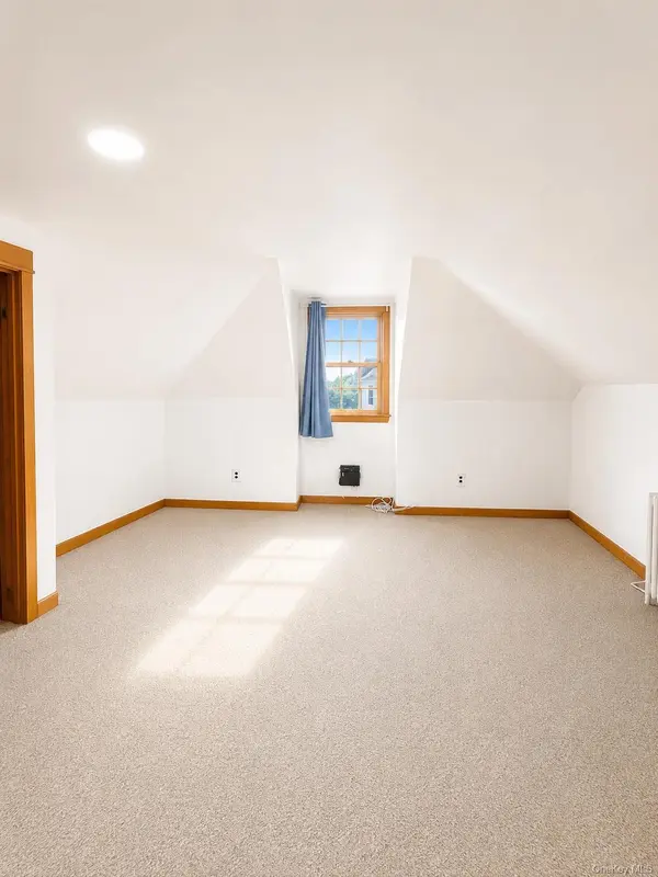 97 Central AVE, Patchogue, NY 11772