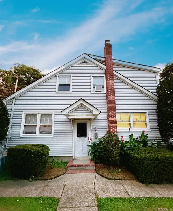 97 Central AVE, Patchogue, NY 11772