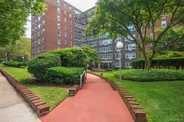 164-20 Highland AVE #7T, Jamaica Hills, NY 11432