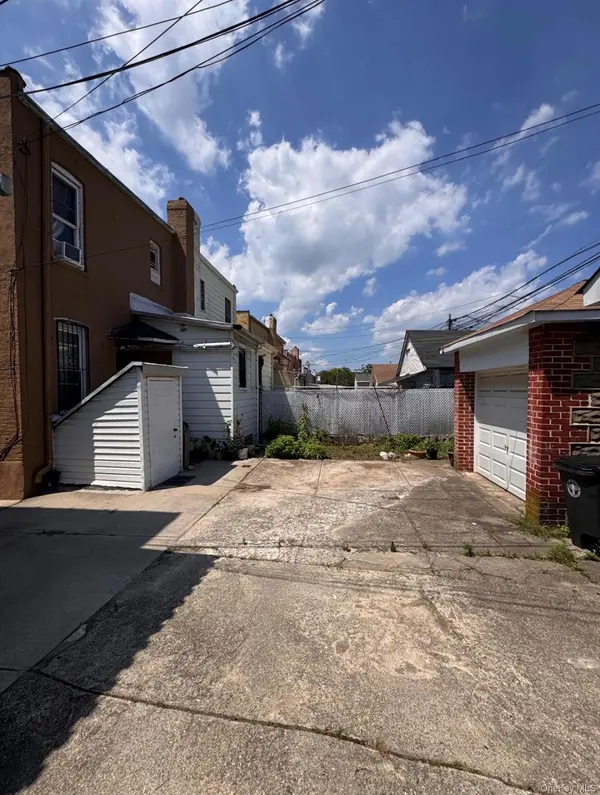 3127 84th ST, East Elmhurst, NY 11370