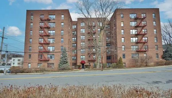 95 Sedgewick AVE #4E, Yonkers, NY 10705