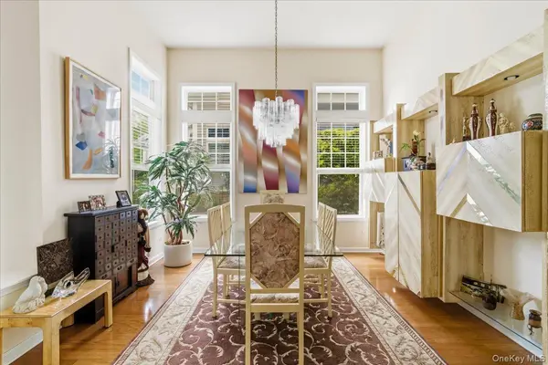 101 Mozart CT, Eastport, NY 11941