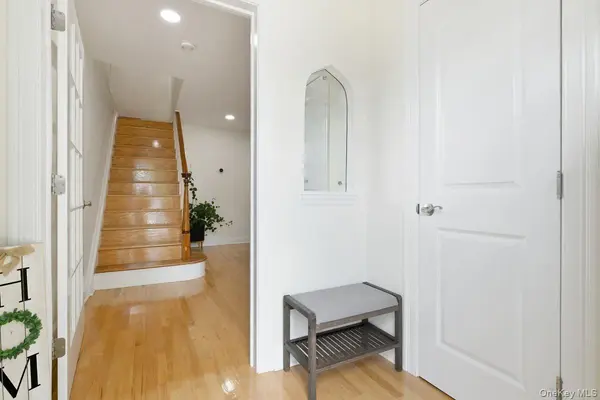 111 N 11th ST, New Hyde Park, NY 11040