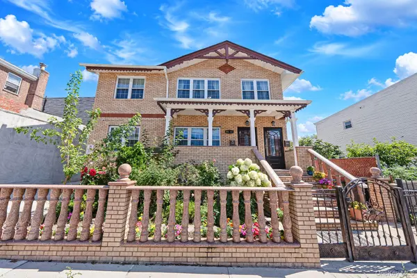 9511 92nd ST, Ozone Park, NY 11416