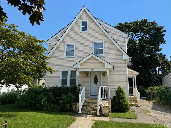 114 Leonard AVE, Freeport, NY 11520