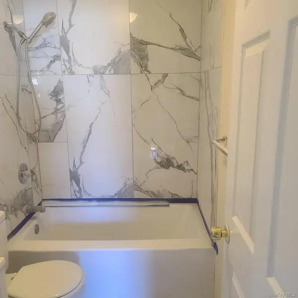 Address not disclosed, Springfield Gardens, NY 11413