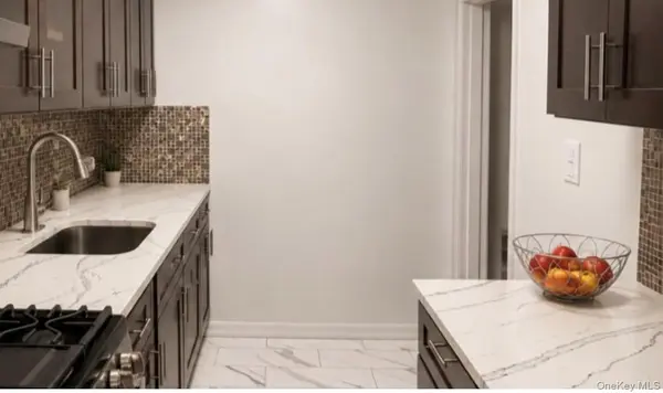 8710 149th AVE #2H, Howard Beach, NY 11414