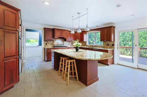1010 Pine VW, New Windsor, NY 12553