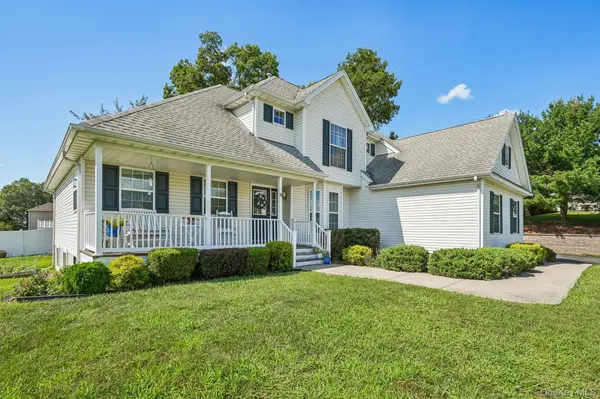 32 Maiden LN, Goshen, NY 10924