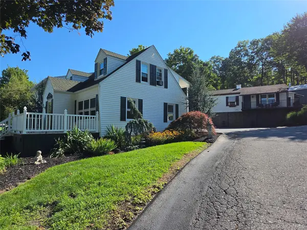 499 East RD, Marlboro, NY 12542
