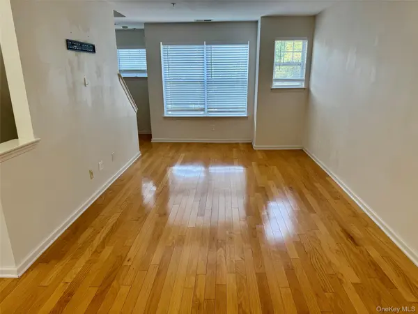 19 Putters WAY #10, Middletown, NY 10940