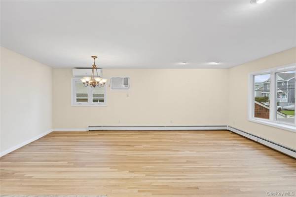2470 Horace CT, Bellmore, NY 11710