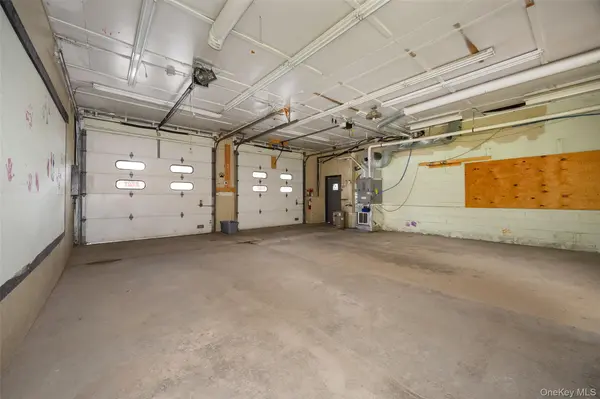 815 Violet AVE #1A, Hyde Park, NY 12538