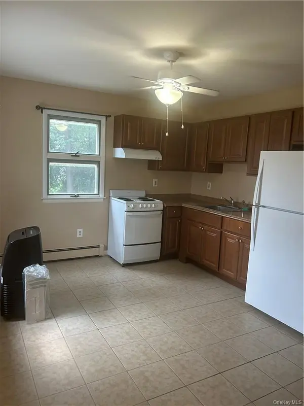 55 St John ST #3, Goshen, NY 10924