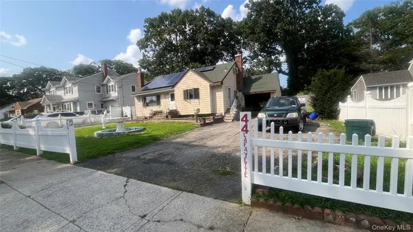 44 Lafayette AVE, Amityville, NY 11701