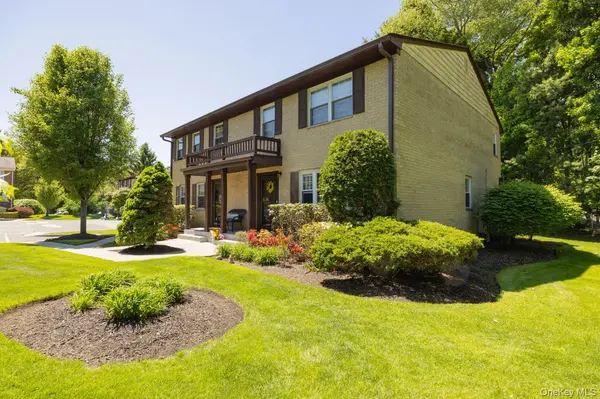 414 Pawnee CT, Suffern, NY 10901