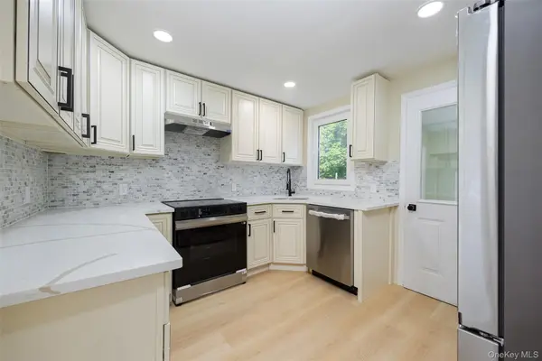 22 Henmond BLVD, Poughkeepsie, NY 12603