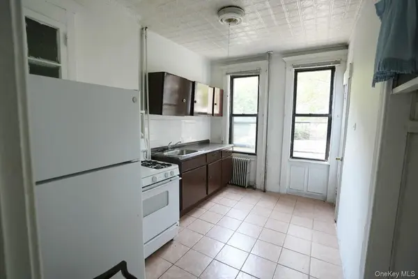 1881 Putnam AVE, Ridgewood, NY 11385