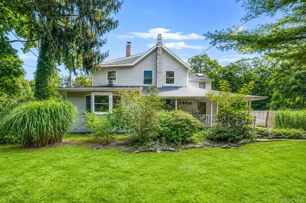 187 Oak ST, Medford, NY 11763