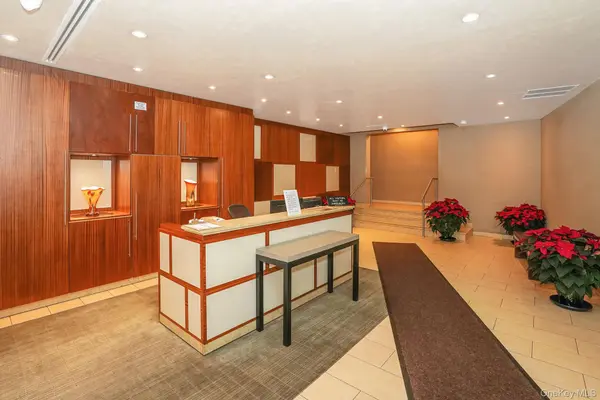 110-50 71st RD #1F, Forest Hills, NY 11375
