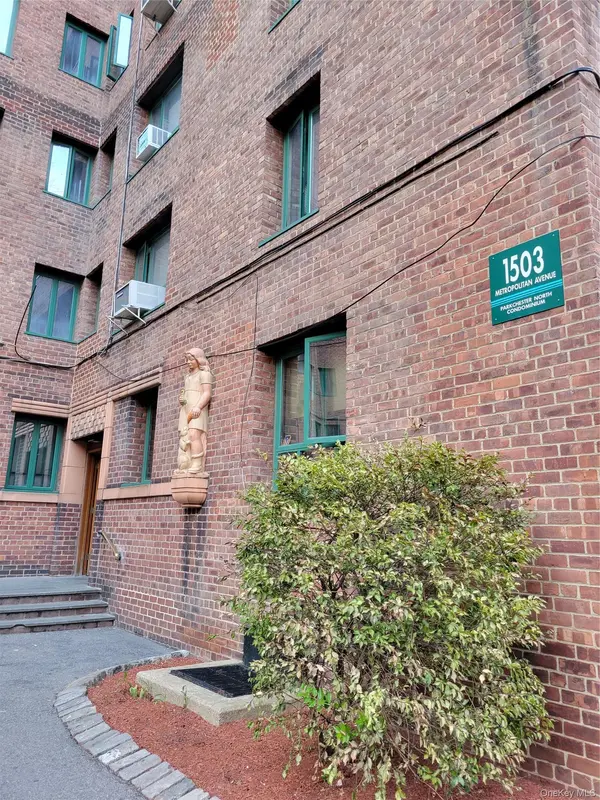 1503 Metropolitan AVE #2F, Bronx, NY 10462