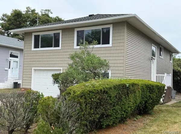 65 Florida AVE, Island Park, NY 11558