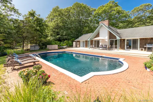 59 Isle Of Wight RD, East Hampton, NY 11937