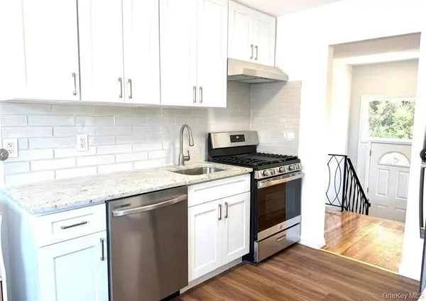 65 Florida AVE, Island Park, NY 11558
