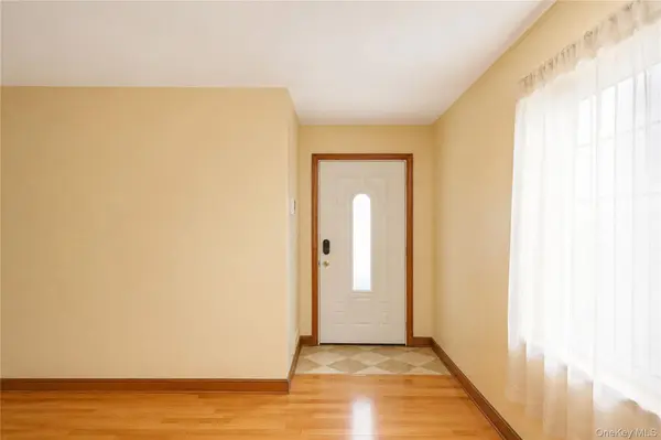 3895 Amboy RD, Staten Island, NY 10308