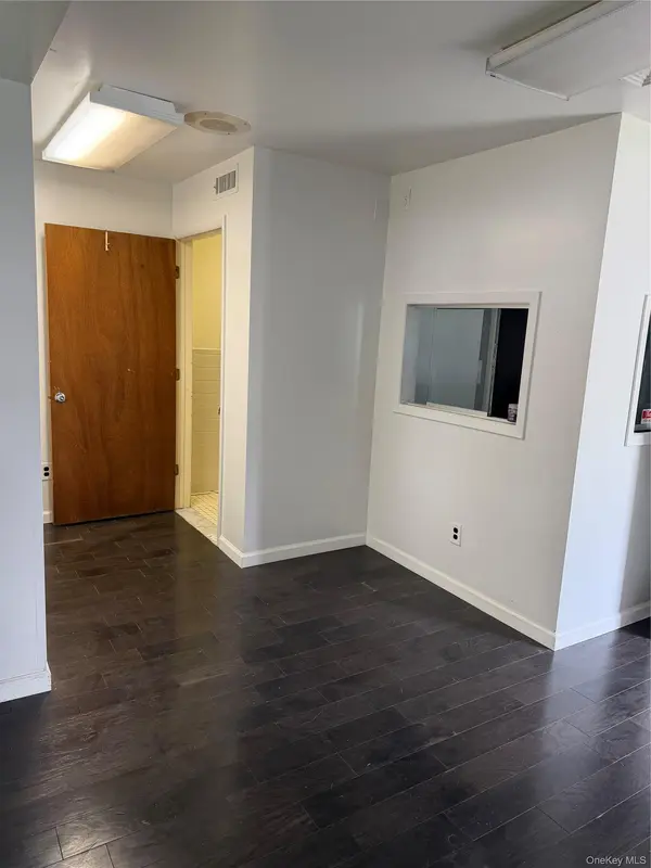 3380 Baychester AVE, Bronx, NY 10475