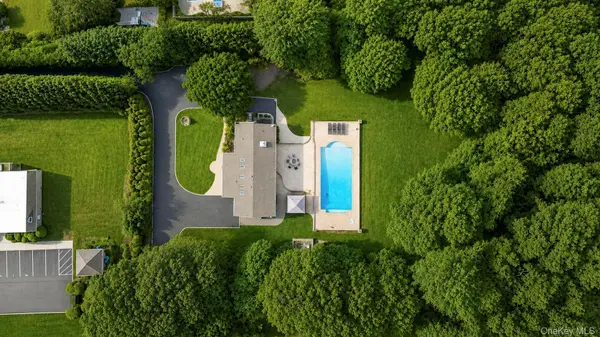 98 Echo AVE, Miller Place, NY 11764