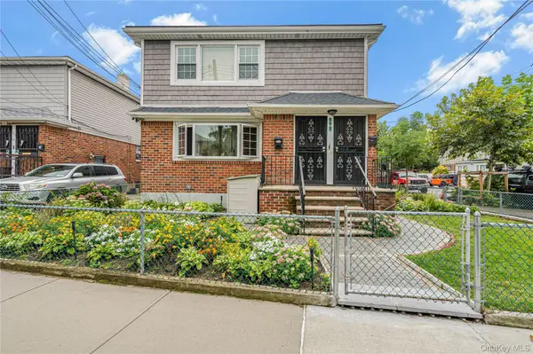 13719 257th ST, Rosedale, NY 11422