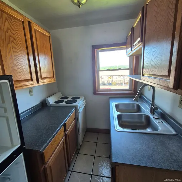 2071 Ulster AVE #4, Kingston, NY 12449