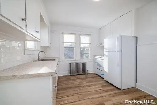 824 7th ST, West Babylon, NY 11704