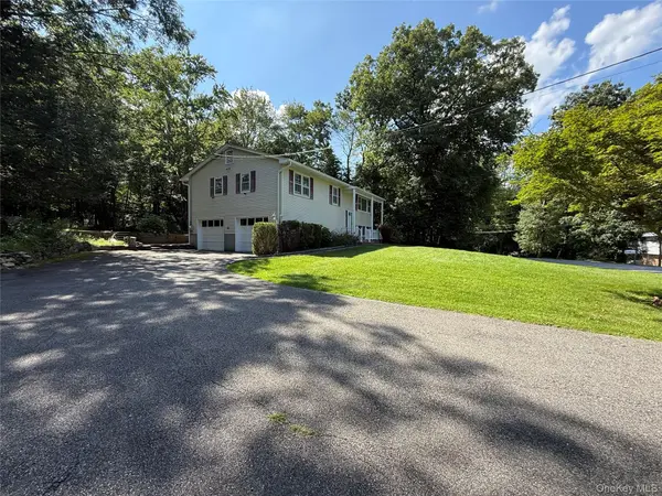 15 Kentwood DR, Carmel, NY 10512