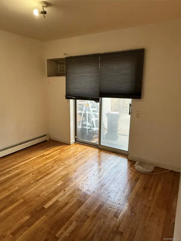 13426 35th AVE, Flushing, NY 11354