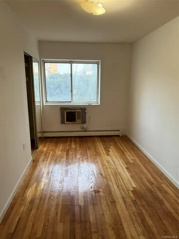 13426 35th AVE, Flushing, NY 11354