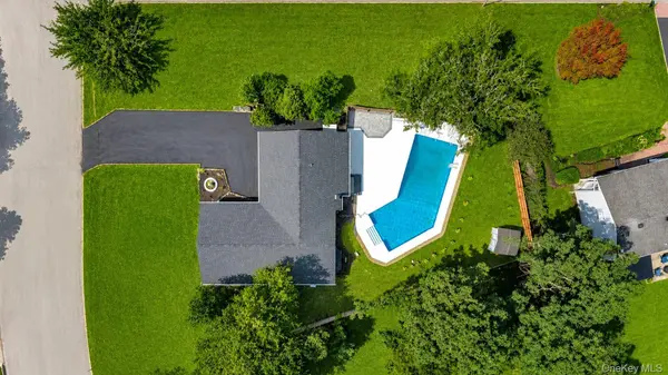 1 Martin CT, Coram, NY 11727
